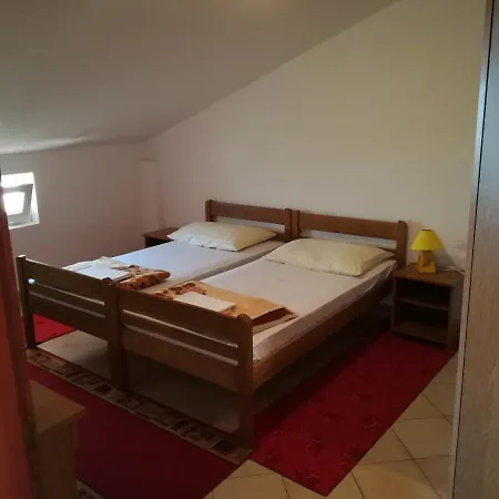 Apartment Apartman Kolaric Pag Town